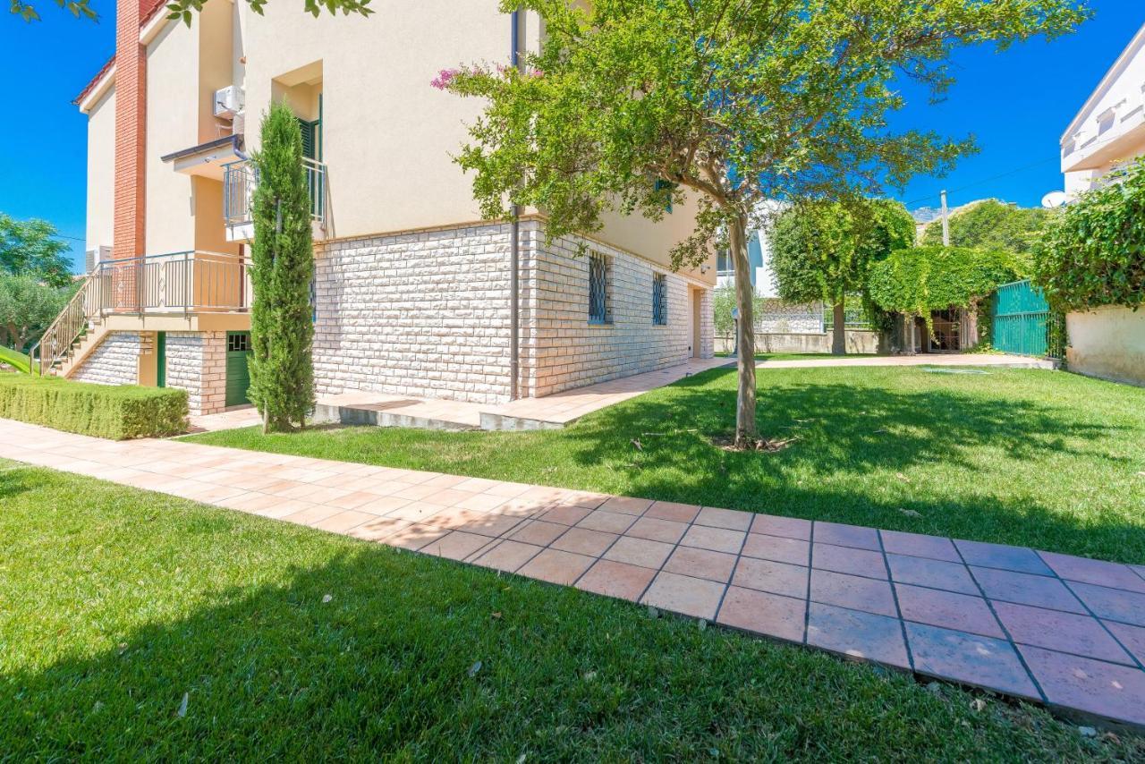 Villa Lux Nina With Six Bedrooms, Private Pool, Sauna *