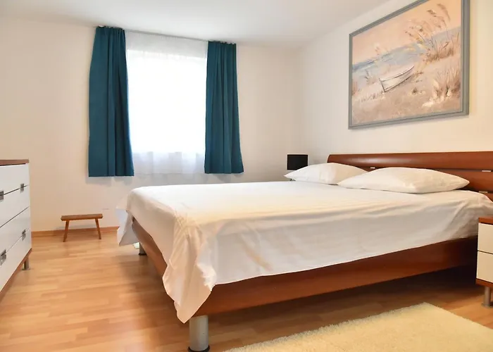 Villa Lux Nina With Six Bedrooms, Private Pool, Sauna