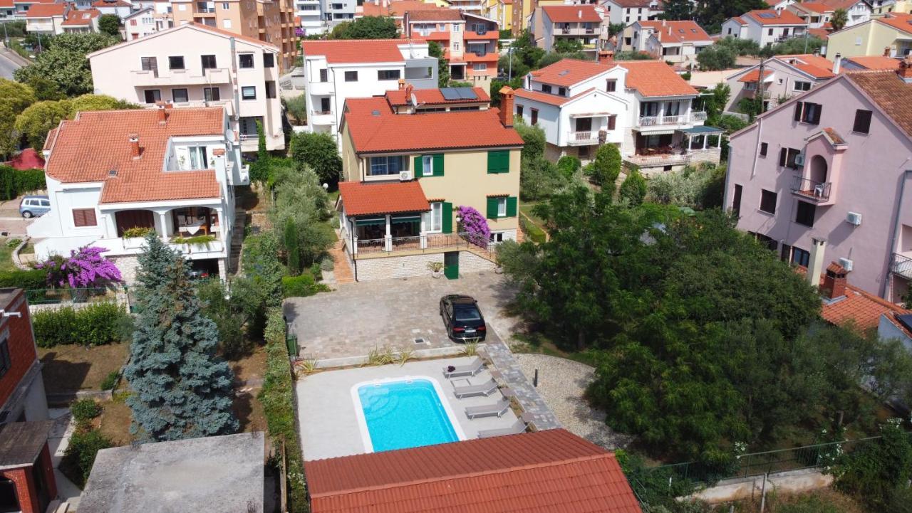 Lux Nina With Six Bedrooms, Private Pool, Sauna Vila Zadar